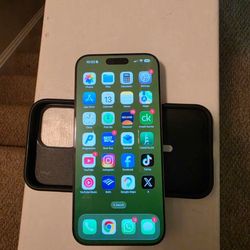 iPhone 16 pro max unlocked