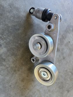 05- 12 Honda Tensioner Assembly