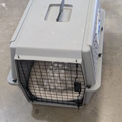 Pet carrier 