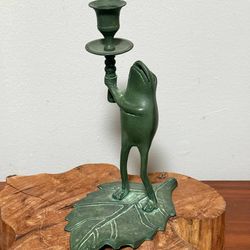 Vintage Solid Brass Green Finish Frog On Lily Pad Candle Holder Decor