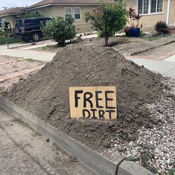 FREE Dirt! Truckload!. CLEAN soil 