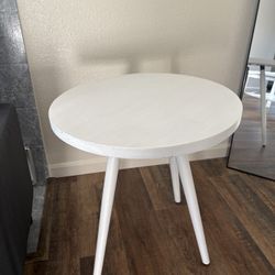 Round Coffee table 