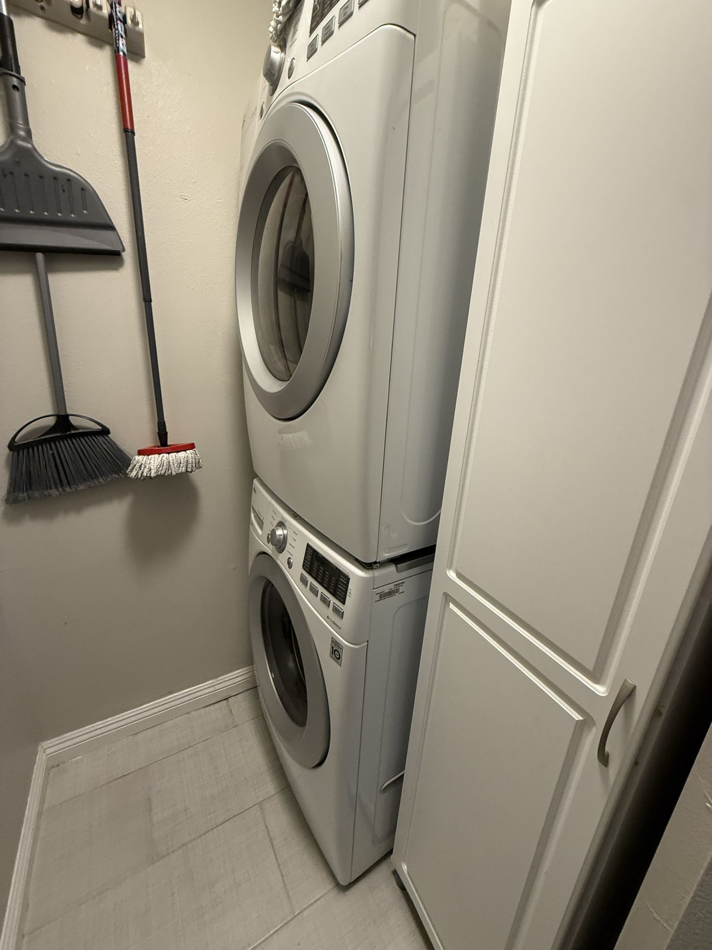 LG Stackable Washer & Dryer