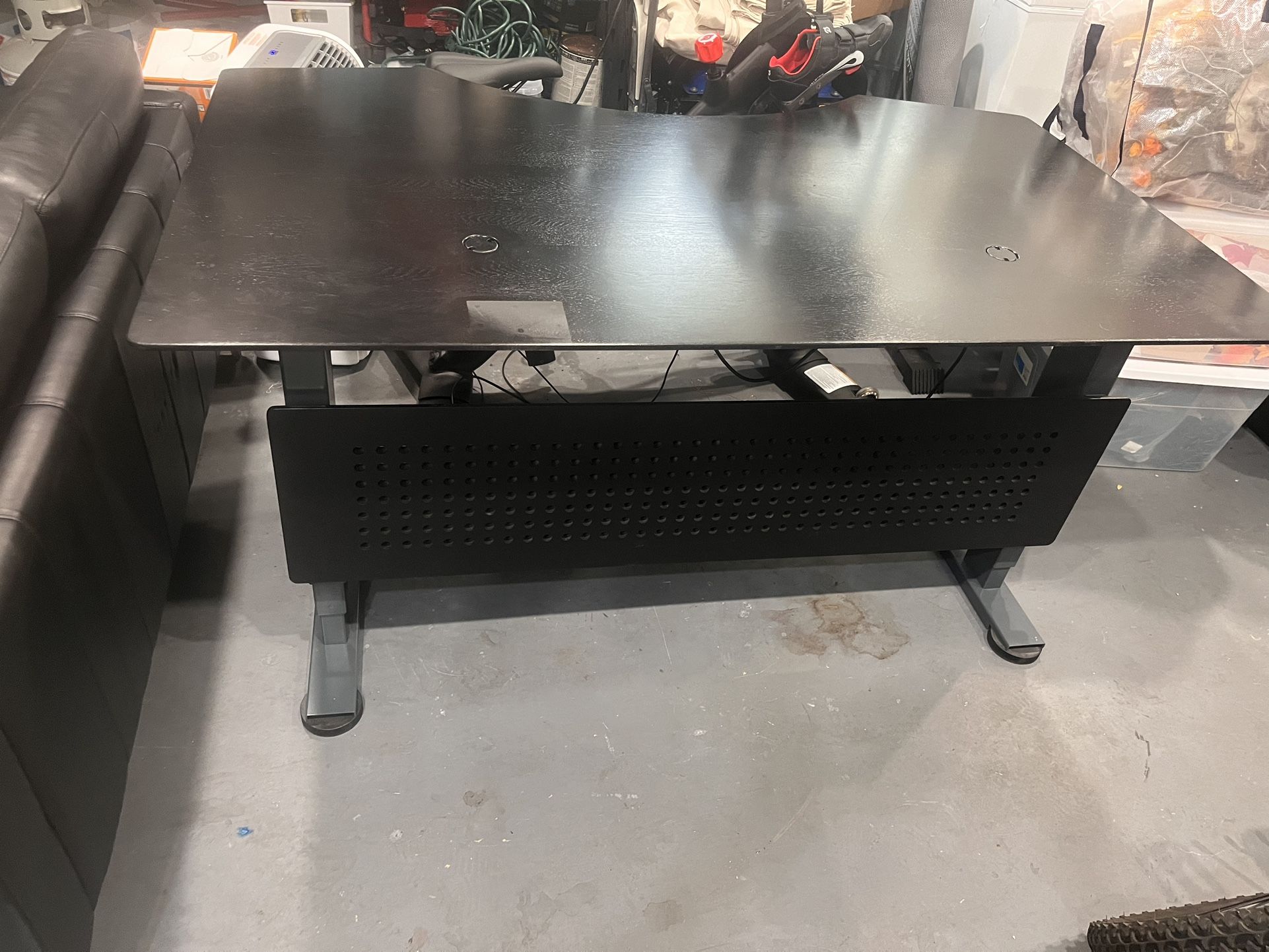 Black Wood Electric Adjustable Desk for Sale in Miami, FL OfferUp