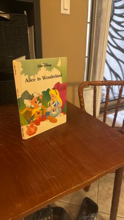 Vintage 1986 Disney Alice in Wonderland book