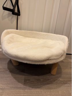 Pet bed large with removable cushion
