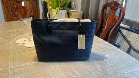 MICHAEL KORS BRAND NEW PURSE 👜 