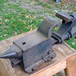 Antique Vise