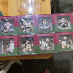10 Total Of Santa And Snow Men 
