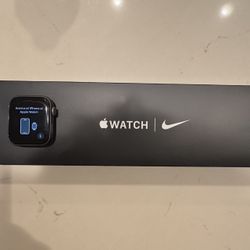 Apple Watch Series 5 Nike