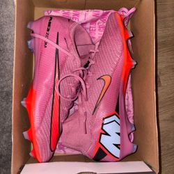 Brand New Nike Superfly 10 Elite FG Size 11M