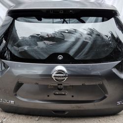 Nissan Rogue rear liftgate door . 2014 To 2020