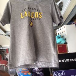 Lakers Kids Tee Shirt Size 4T