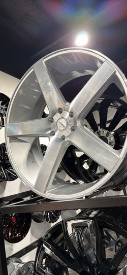 26s silver wheel tire new 6lug Chevy