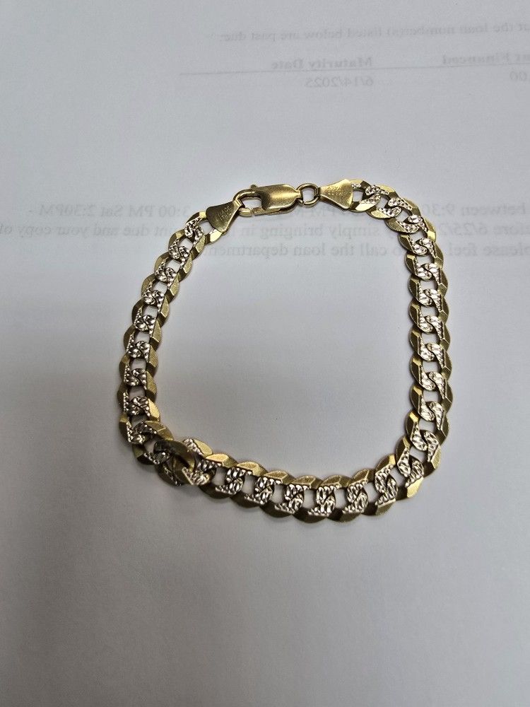 14k DIAMO D CUT BRACELET FROM ITALY.