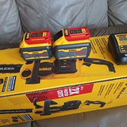6 Ah And A 9 Ah Battery And 2 Chargers DeWalt Chainsaw Kit