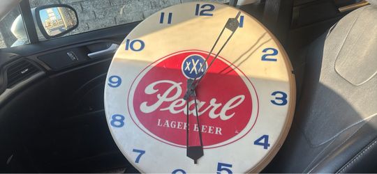 Vintage Pearl Lager Beer Lighted Advertising Clock