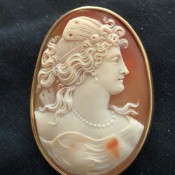 Large Vintage Cameo