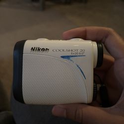 Nikon Coolshot 20 Golf Range Finder