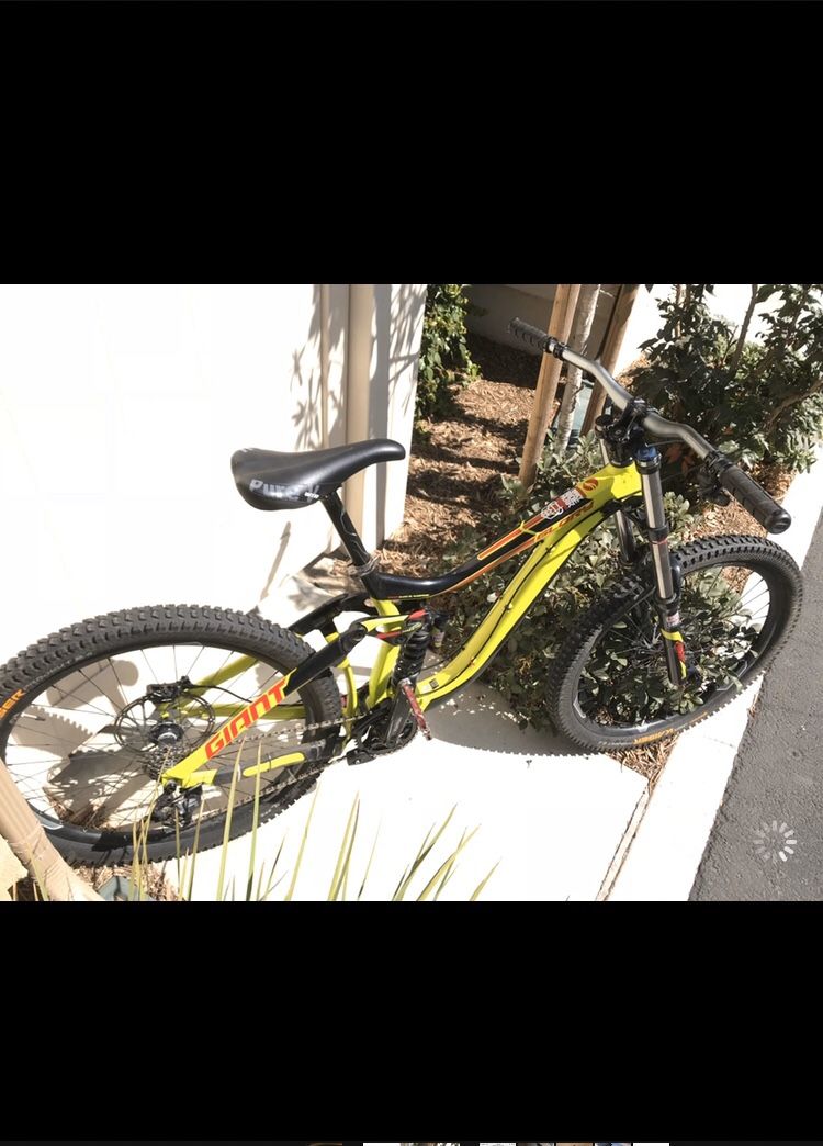 Giant Glory Dh mountain bike