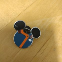 Disney Collectables Pin 