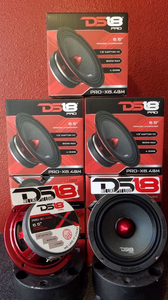 Ds 18 Pro Audio Loud anc clear Voice midrange speakers 600 watts $29 Each(1)/ Bocinas Ds18 audio $29 Cada una(1) son de 600w