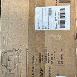 Electric deli slicer *Brand New*