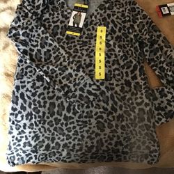 Cozy V-neck With Relaxed Fit TunIc Length  With Pockets Color Soft Animal
