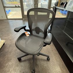 Herman Miller Aeron Remastered Size B Chair