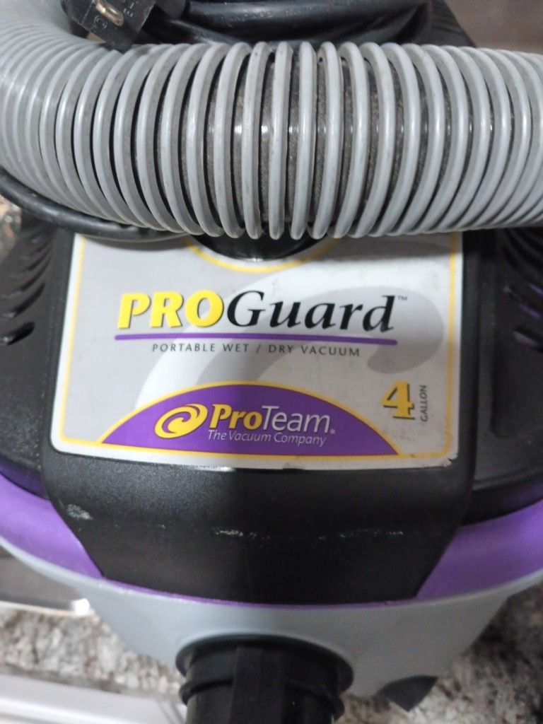 Pro Guard Pro Team 4  Gallon The Vacuum Company Portable Wet And Dry Vac.