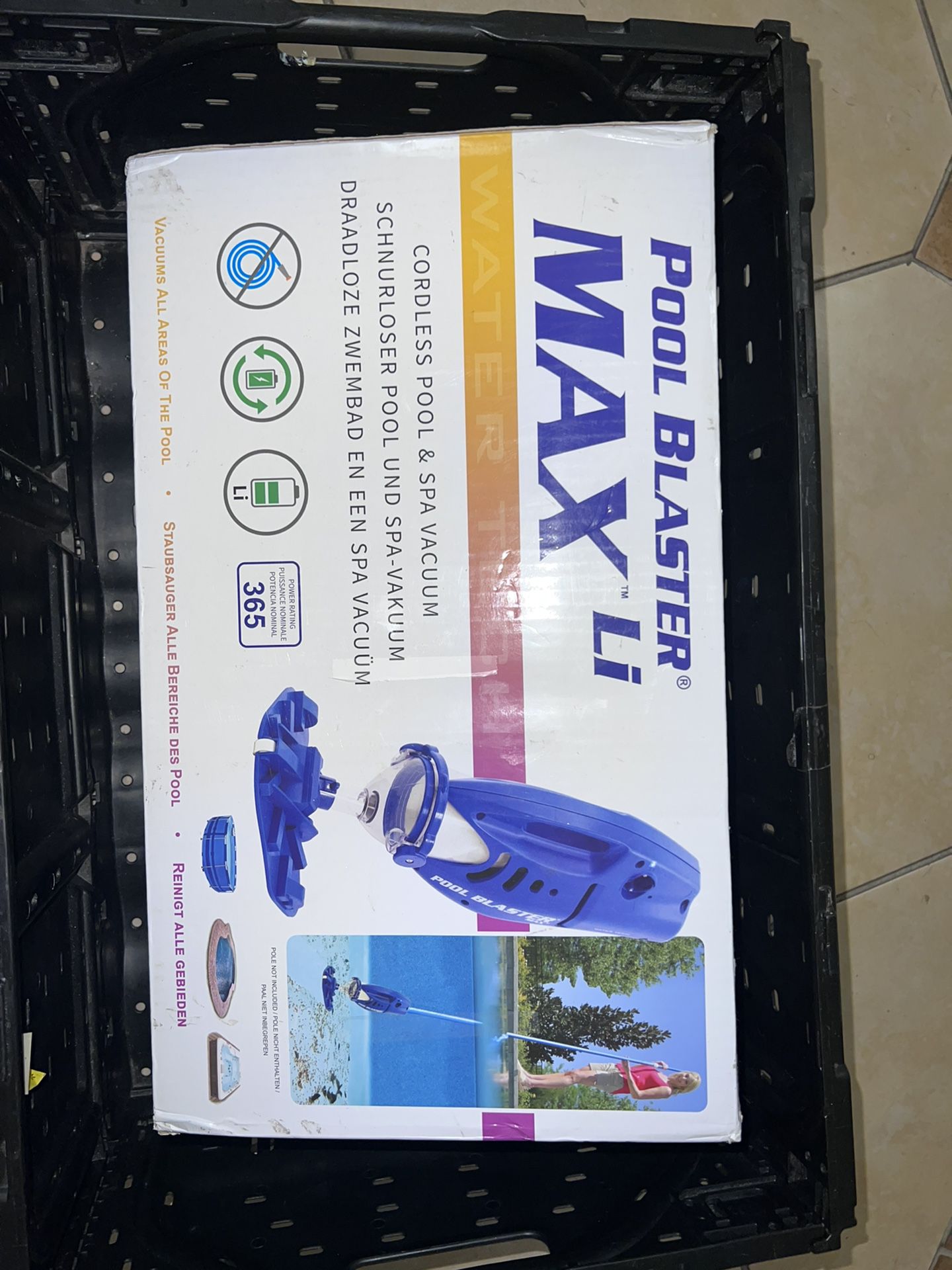 Pool Blaster Max Li Water Tech Mini Pool Vacuum Handheld (USED ONCE FOR DEMO)
