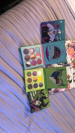 Grabella Disney Villain Eyeshadow Palette Set