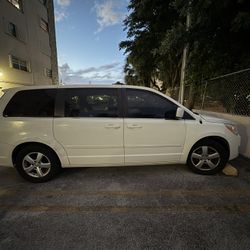 2010 Volkswagen Routan