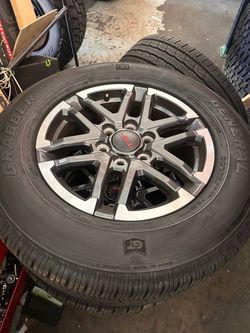 2025 Tacoma wheels with tires 265/65/18 90% treads