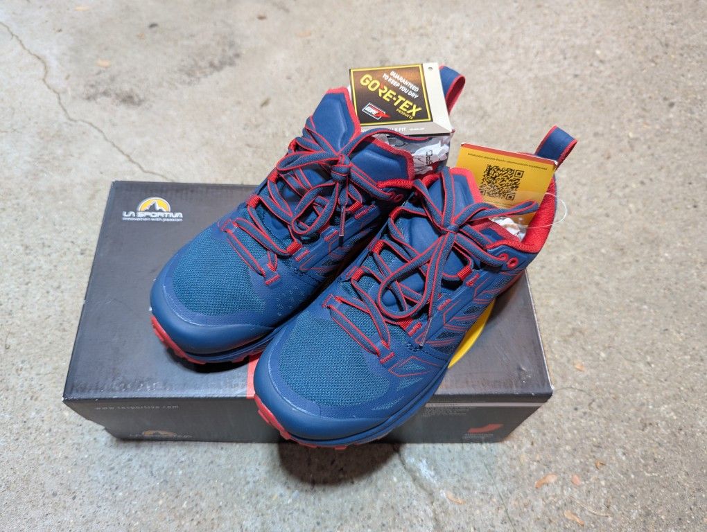 La Sportiva Gore-tex Trail Running Shoes, Women 7