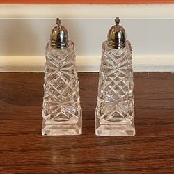 Vintage Salt And Pepper Shakers 