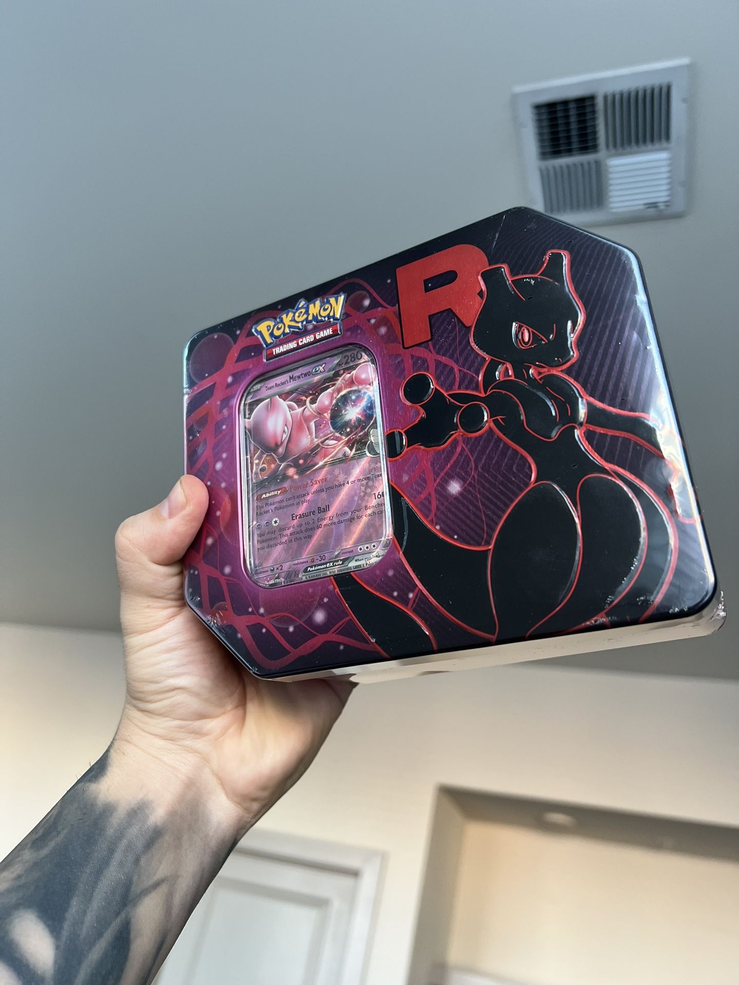 Pokemon Destined Rivals Tin 