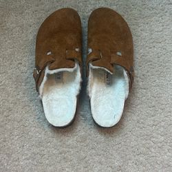 fuzzy birkenstock clogs