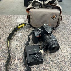 Nikon D5500 w/18-55mm Lens