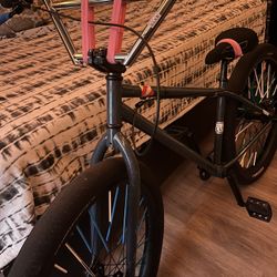 26 inch bomma trading or 400 cash (pickup only!)