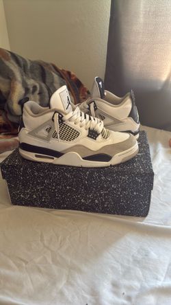 Jordan 4 military blacks