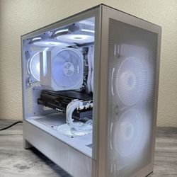 Gaming Computer (white)