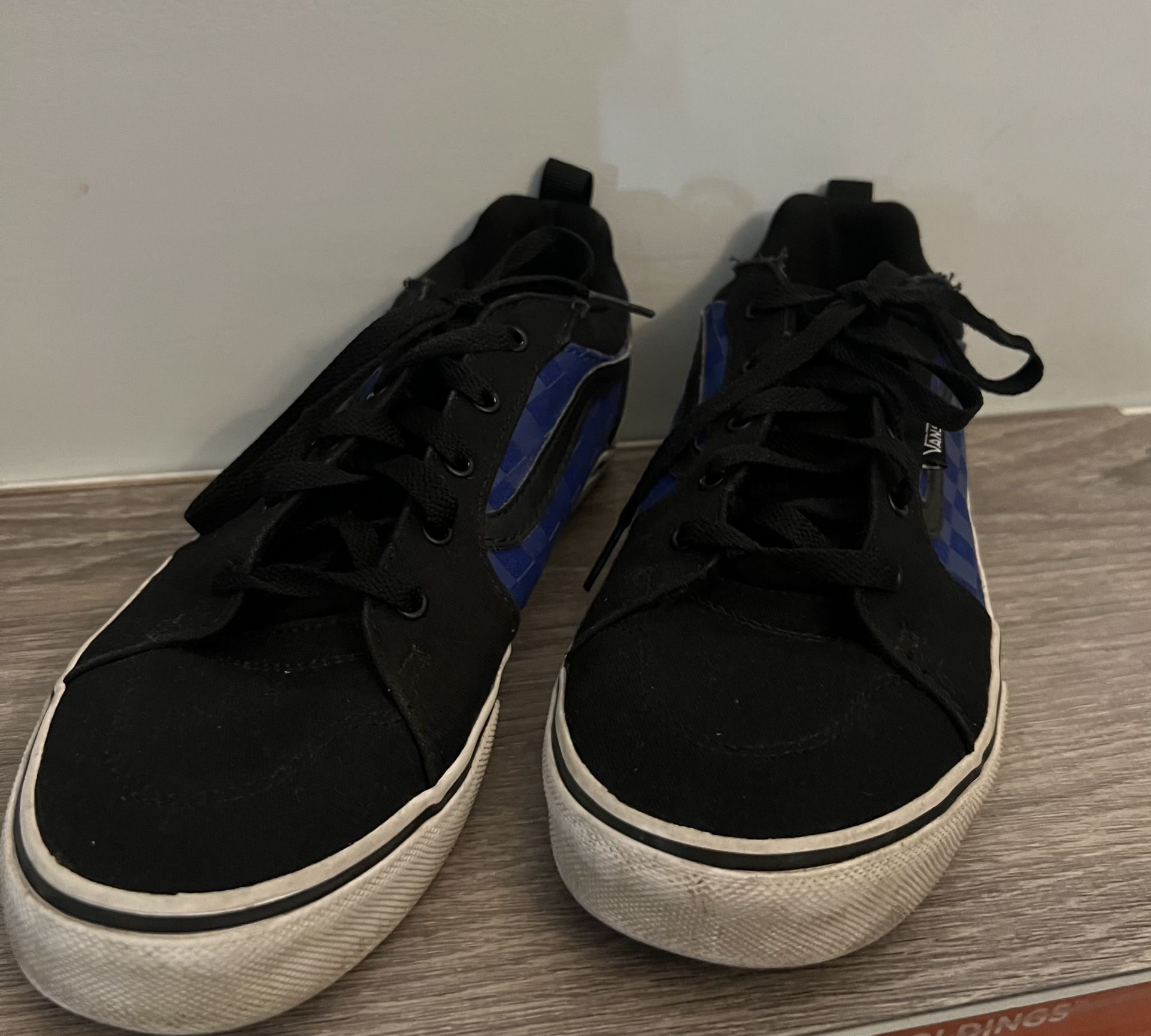 Size 7 boys Sketchers
