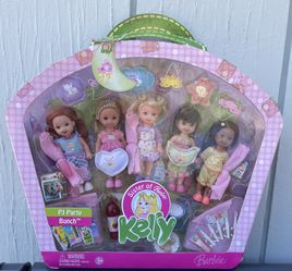 NIB 2006 KELLY CLUB PJ PARTY BUNCH SET of 5 SISTER OF BARBIE