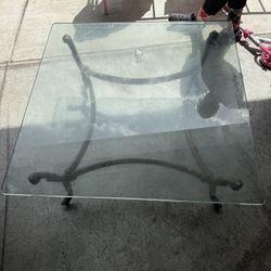 Square Dining Room Table 3 Feet Around 