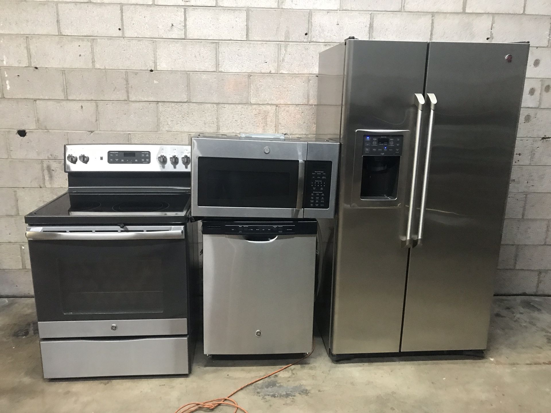 GE STAINLESS STEEL KITCHEN APPLIANCES SET EXCELLENT CONDITIONS