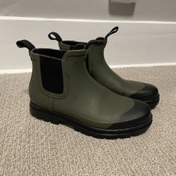 Everlane Women’s Chelsea Boot Size 9