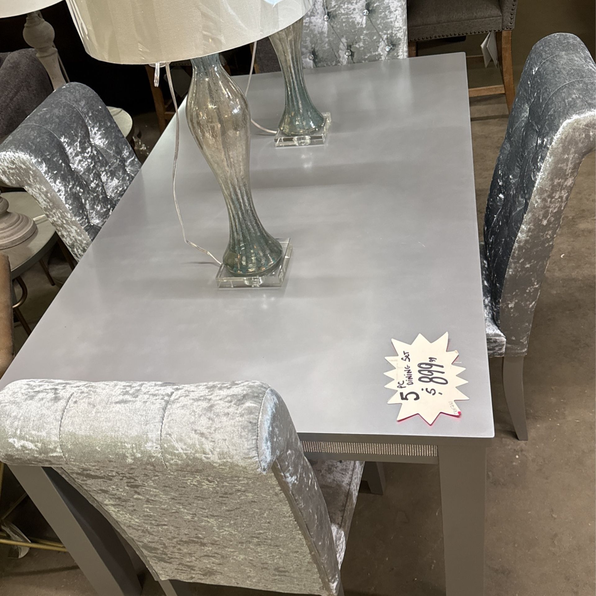 Elegant 5pc Table Set