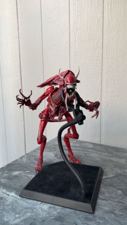Queen alien deluxe