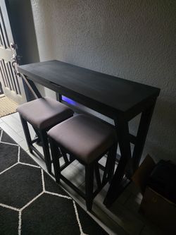 Bar table extendable top
